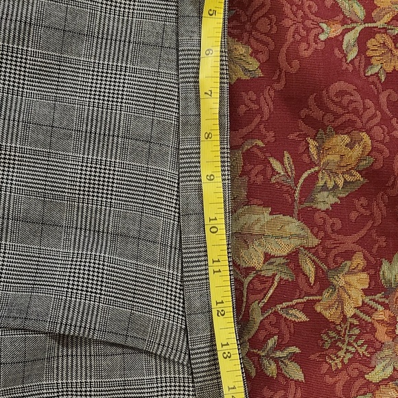 Skirt - Picture 4 of 8